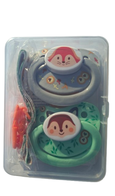 Set de deux tétines adulte Rearz Woodland Whimsy avec motifs renard et écureuil et étui de rangement.